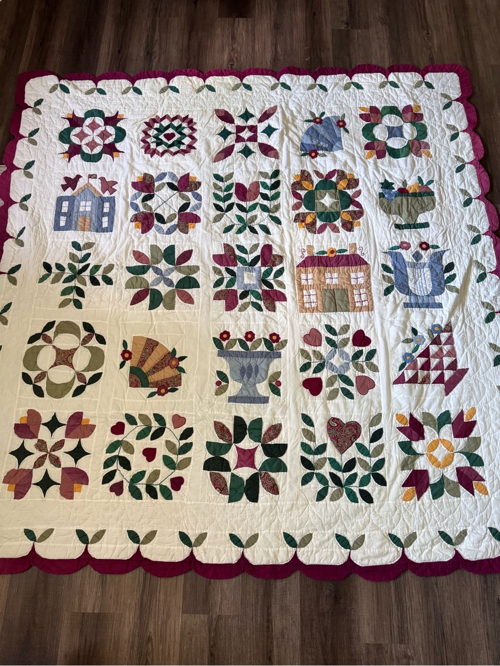 Vintage Handmade Applique folk art Patchwork Quilt in White and Berry